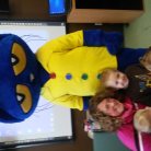 Pete the Cat @ library with daycare kids